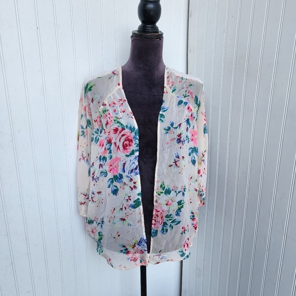 Express Women’s Sheer White Pink Multi Floral Cardigan Flowy Short Sleeve S